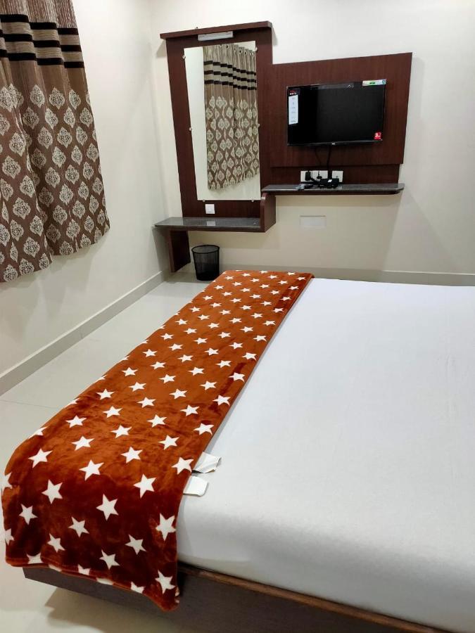 Eluru Sri Krishna Residency酒店 外观 照片